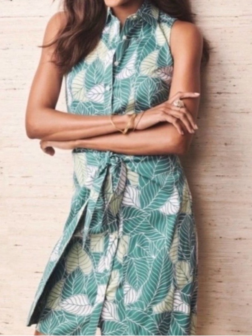 UNTUCKit Poppy Green Leaf Floral Wrap Button Up Dress - Size 6